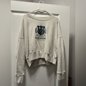 ABERCROMBIE AND FITCH CROP SWEATSHIRT